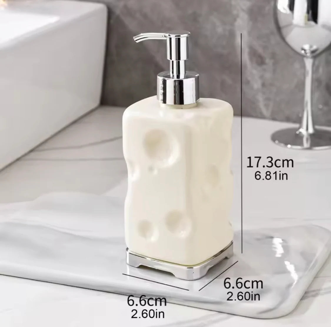 Reusable Plastic Soap Dispenser Bottle – Refillable Pump Container for Kitchen & Bathroom Countertops